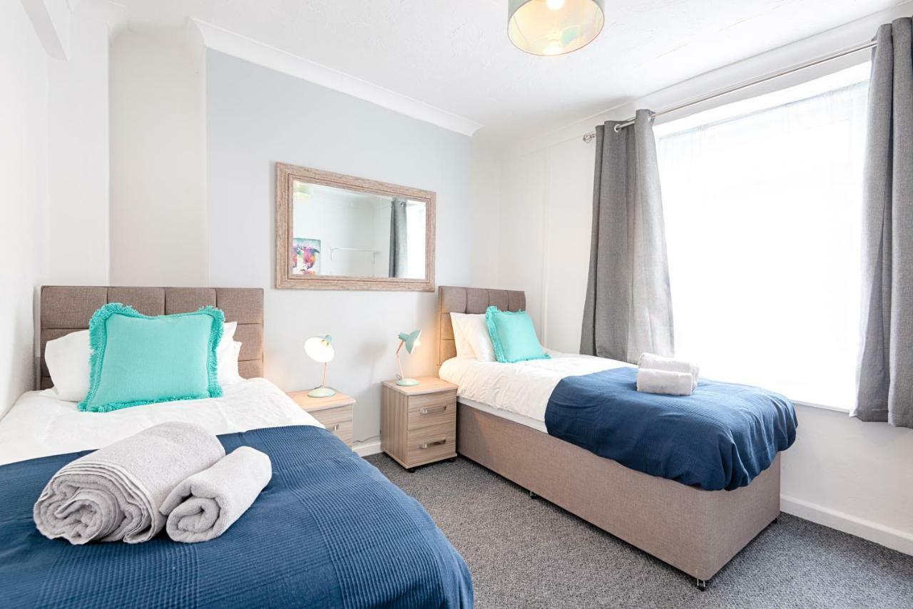 Apartment Fantastic Location - Tv In Every Bedroom! Swansea