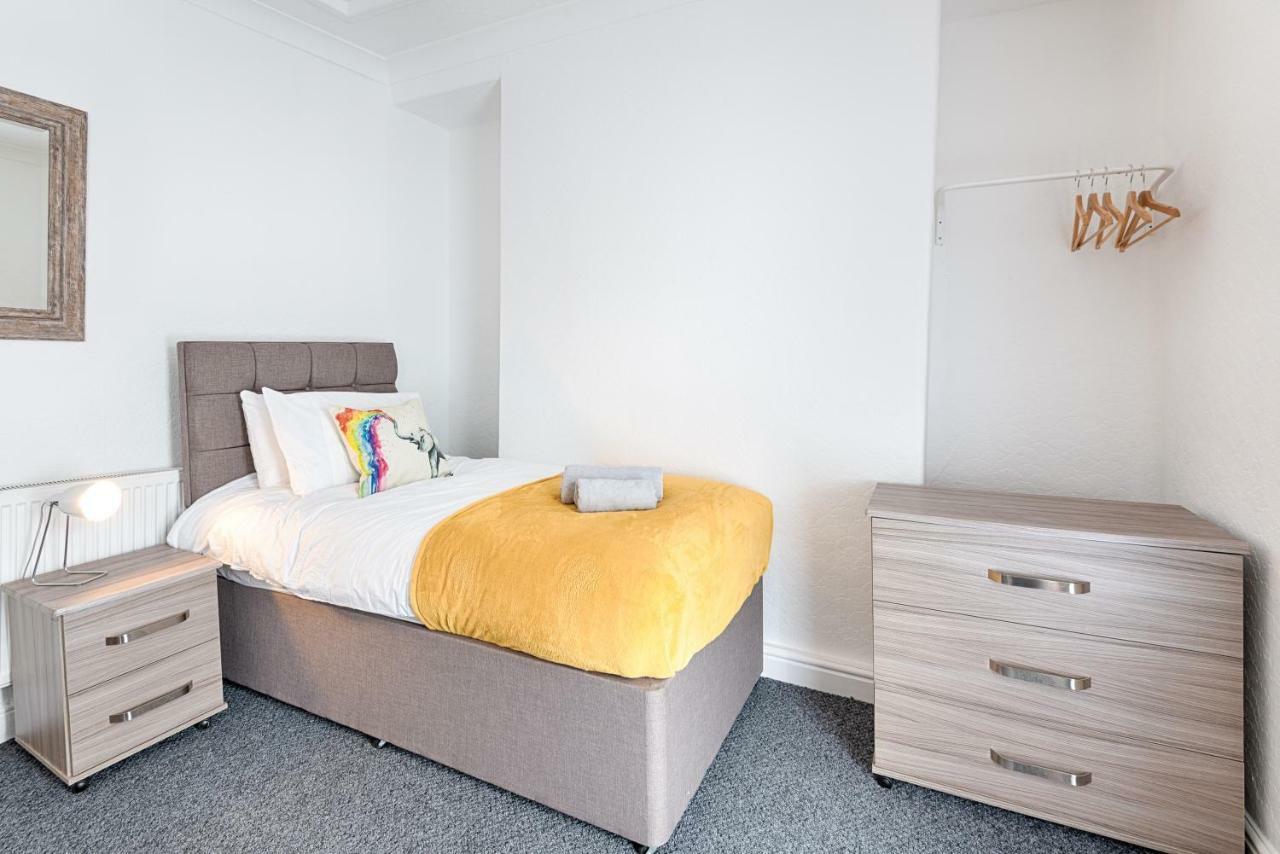 Fantastic Location - Tv In Every Bedroom! * Swansea
