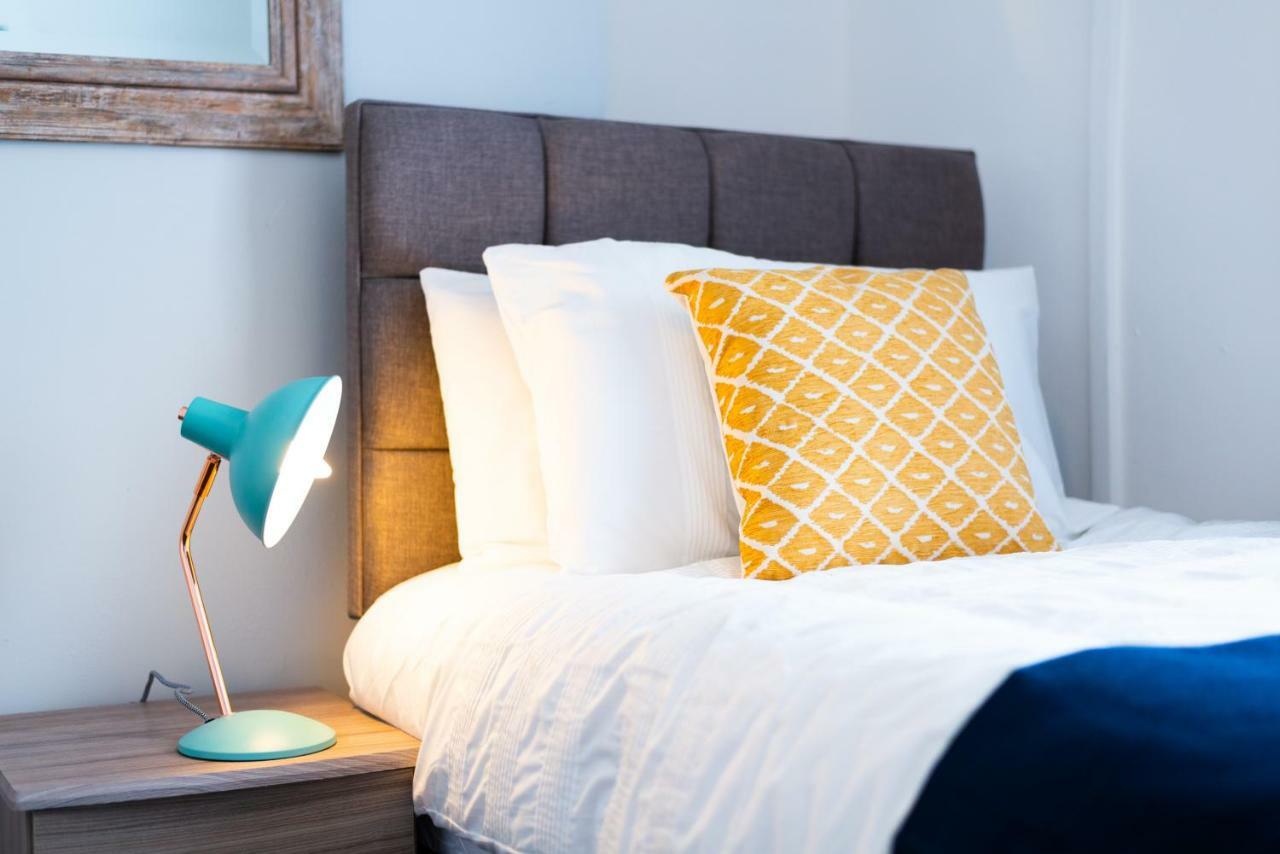 Apartment Fantastic Location - Tv In Every Bedroom! Swansea