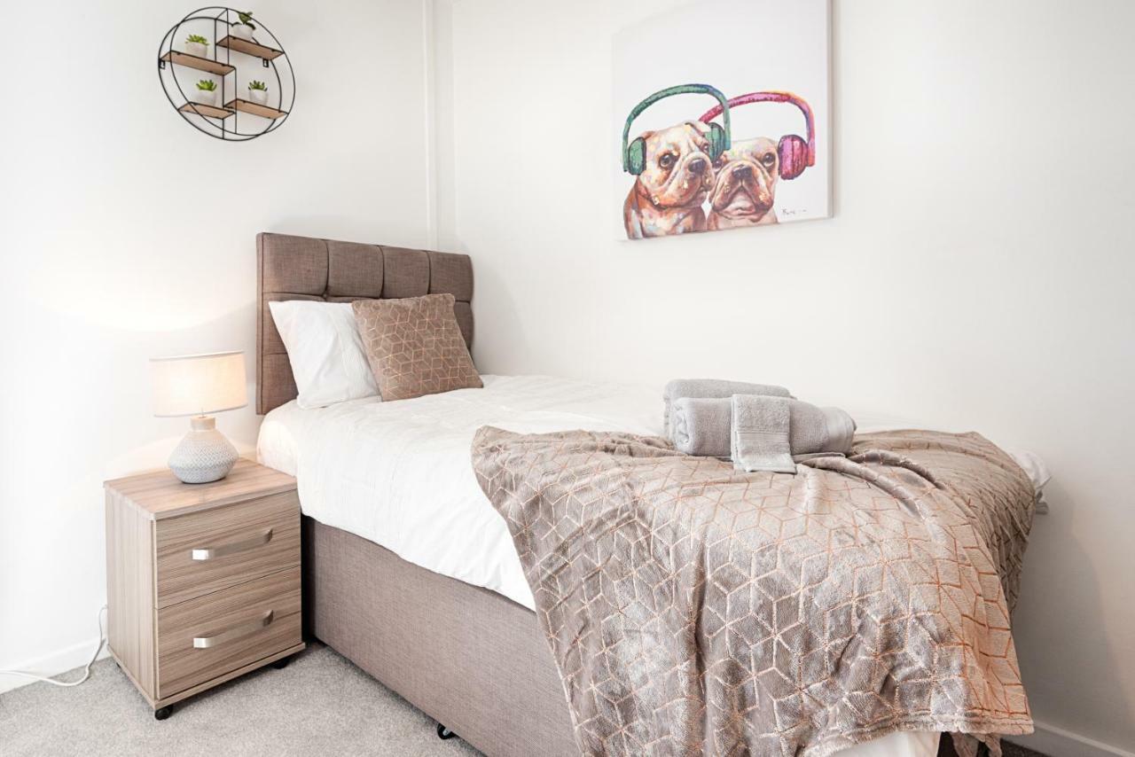 Apartamento Generous House Near The Liberty Stadium *