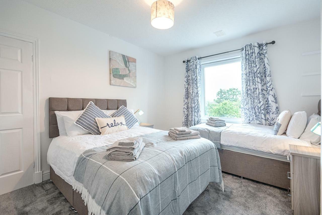Holiday home Off Road Parking, Garden, Tv In Every