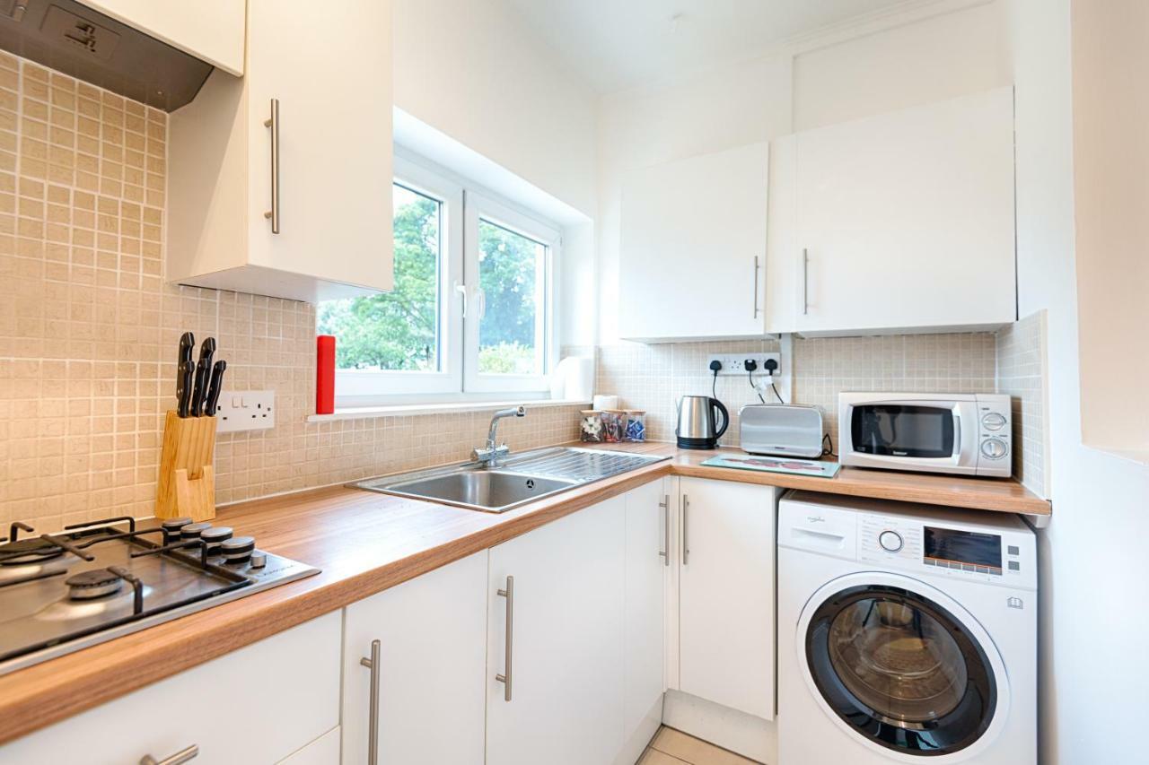 Holiday home Off Road Parking, Garden, Tv In Every