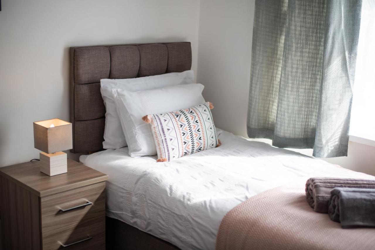 Ideal Location In Morriston! Apartamento