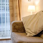 Royal Sovereign With Parking - Tv In Every Bedroom!