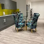 3 Bedroom New York Inspired Apartment