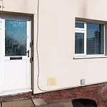 Bryn House - Tv In Every Bedroom!