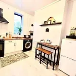 Skyline King Suites 202