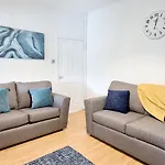 Free Parking, Spacious Rooms, Smart Tv\'S All Rooms