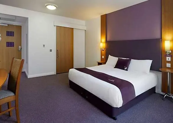 Premier Inn Swansea Waterfront