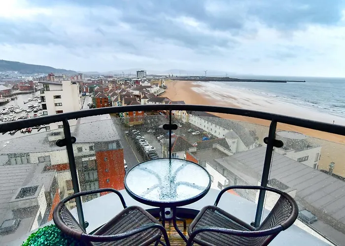 Meridian Quay Apartments, By Jsw Short Stay