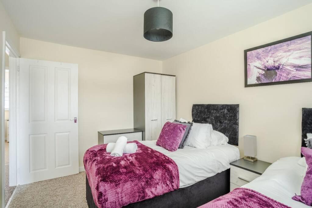 Sleep At The Twyn - Tv In Every Bedroom!