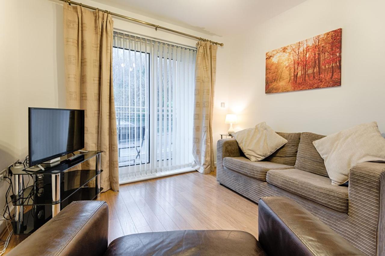 Apartment Royal Sovereign With Parking - Tv In Every Bedroom! *