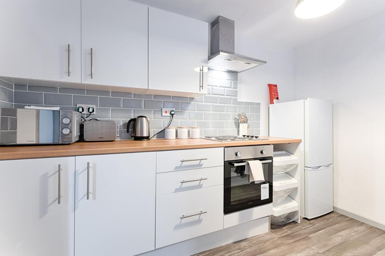 Centre, Parking, Smart Tv's In Apartment *