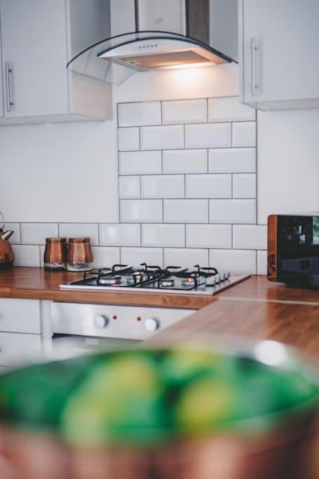 La Petite Maison Swansea