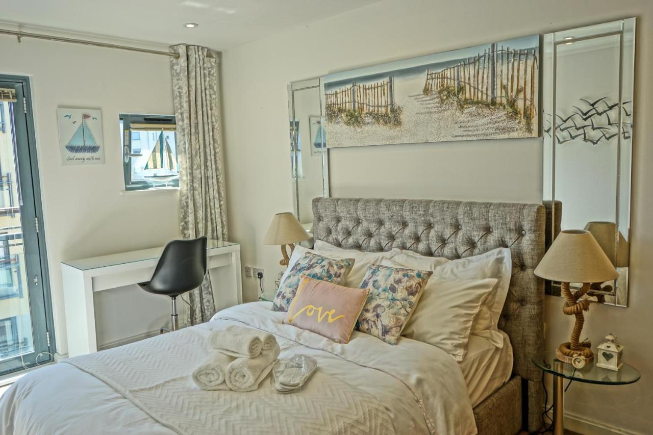 Apartment Penthouse Marina Centre 100m From Swansea