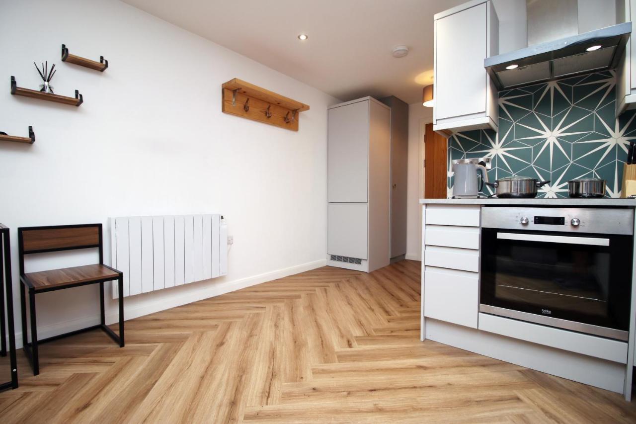 Great For Work,study,leisure Stay-free Parking Ssw Swansea