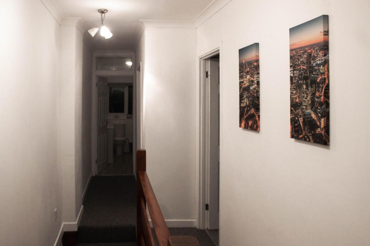 Apartment Business Friendly 3br - King Size Beds & Centrally Located *