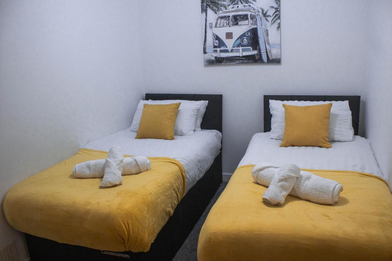 Business Friendly 3br - King Size Beds & Centrally Located *