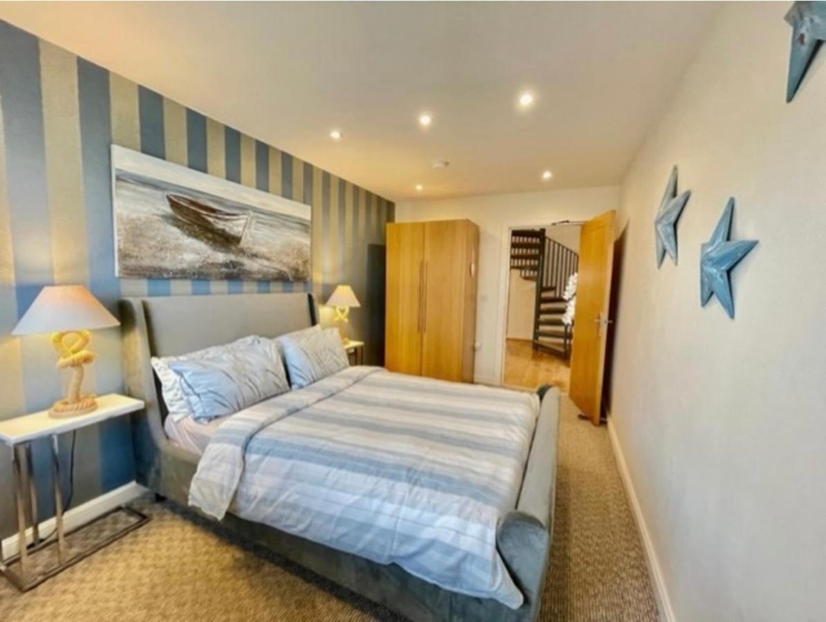 Penthouse Marina Centre 100m From *