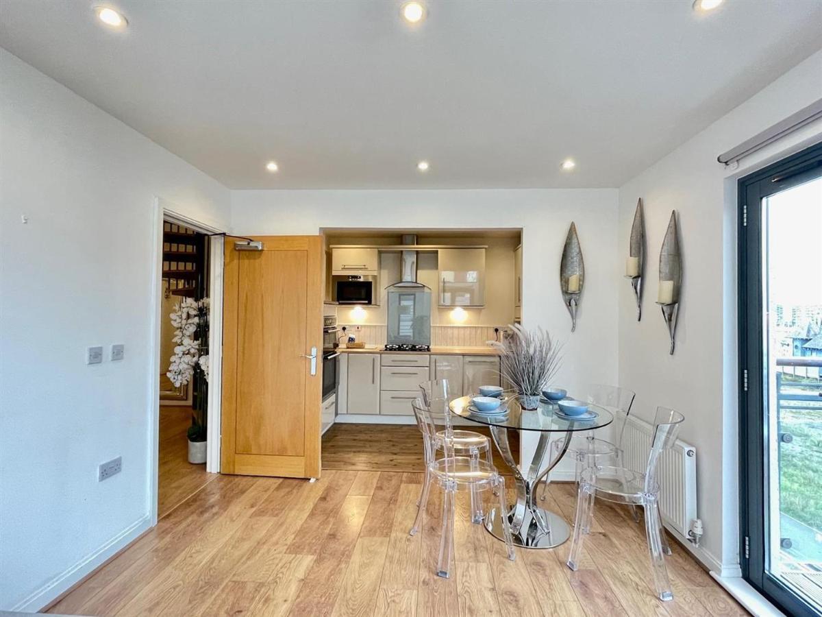 Apartment Penthouse Marina Centre 100m From