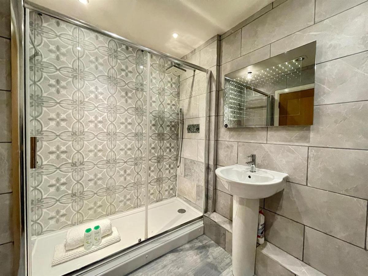 Penthouse Marina Centre 100m From Apartment Swansea