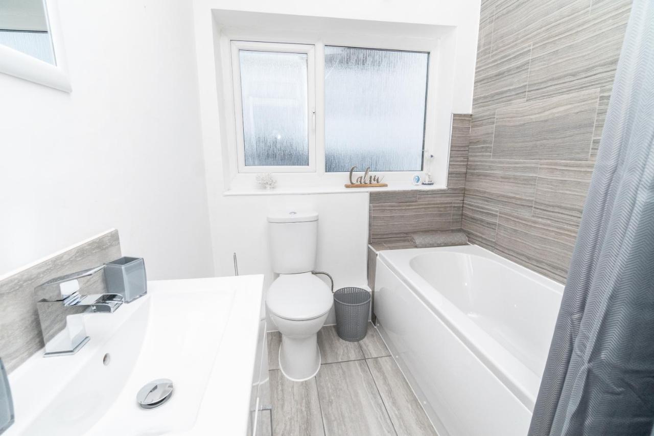 Business Friendly 3br - King Size Beds & Centrally Located