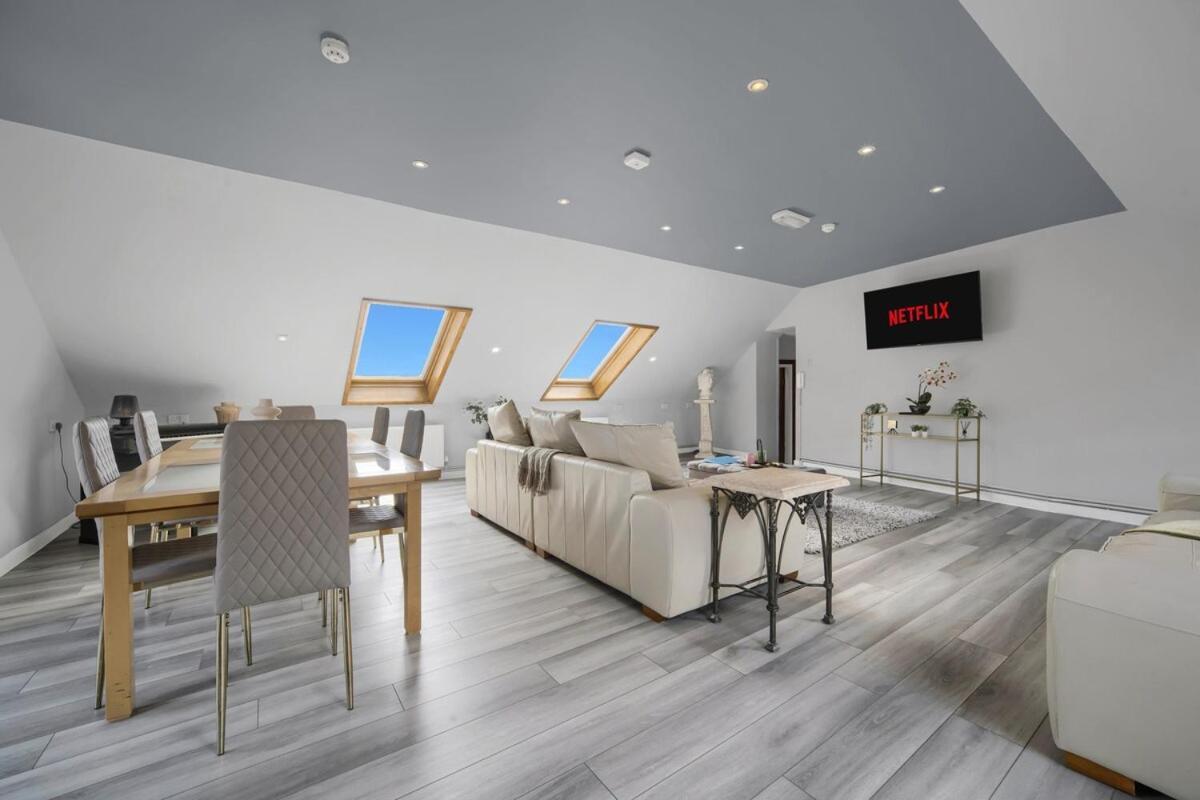 Luxury Penthouse - -