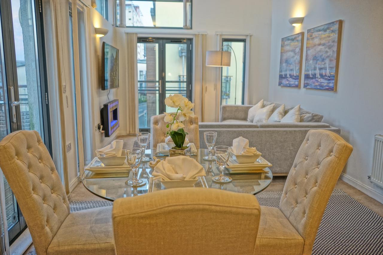 Penthouse Marina Centre 100m From * Swansea