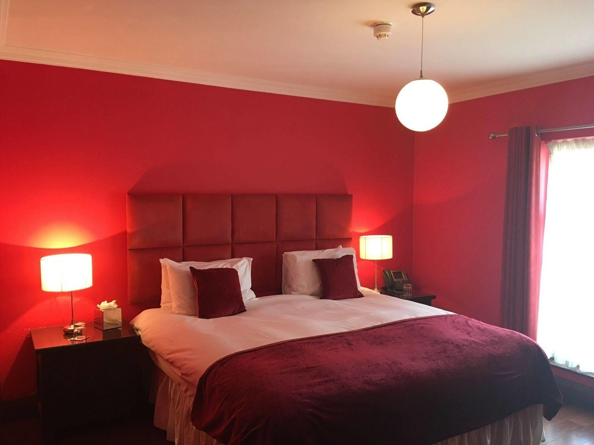 Morgans 4* Swansea