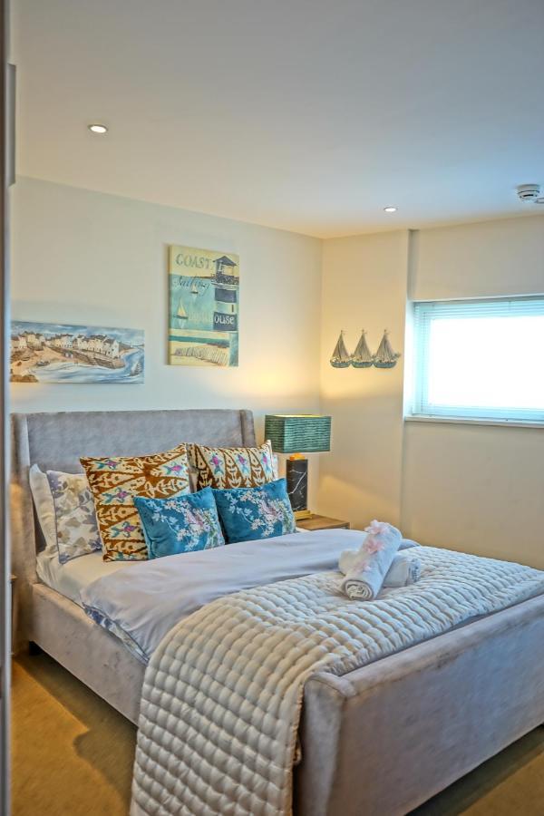 Apartment Penthouse Marina Centre 100m From Swansea
