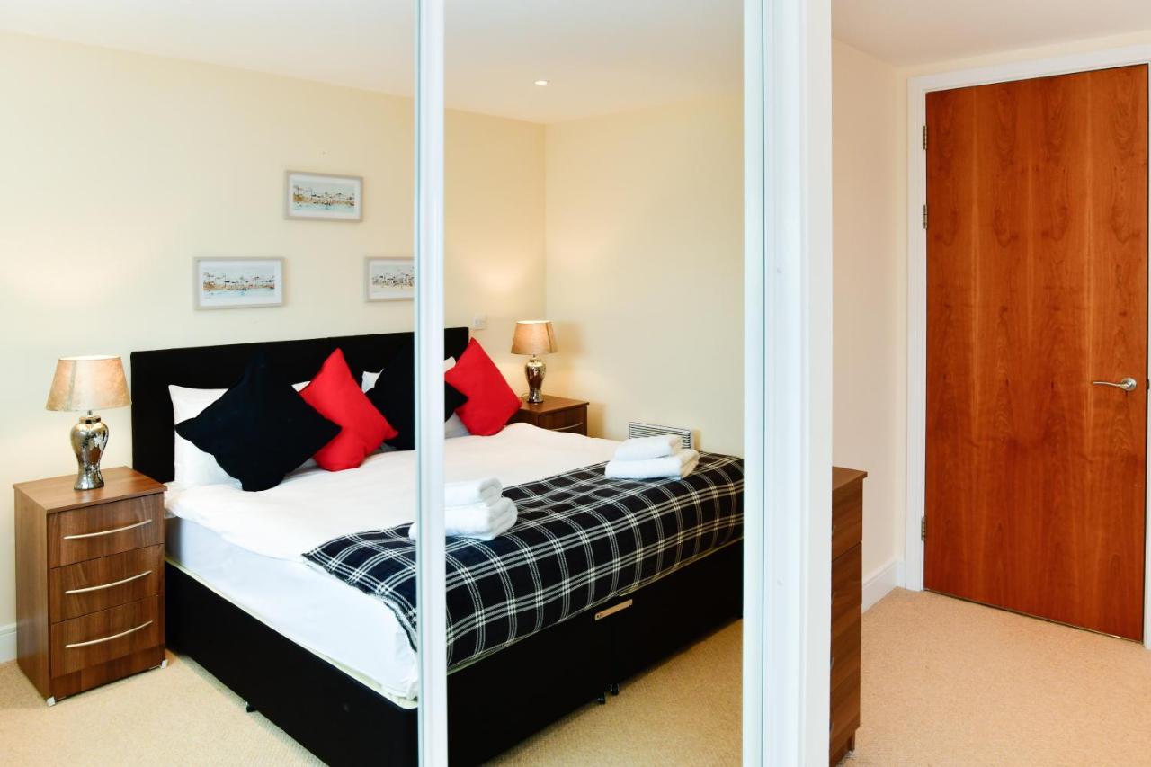Meridian Quay Apartments, By Jsw Short Apartment *